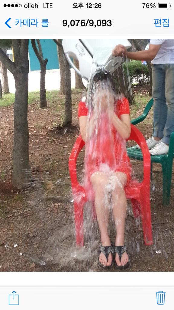 wooseulhye's tweet photo. 루게릭병에 대해 무지했던 제게 찾아보게 되고,관심가지게 될수 있던 계기였던것 같습니다. 병으로 고통받는 모든분들에게 ...  화팅 화팅요!!!!촬영끝나고 바로 참여해주신 정만식 선배님 김형규씨 감사합니다!!!! http://t.co/nEsu2eXQLW