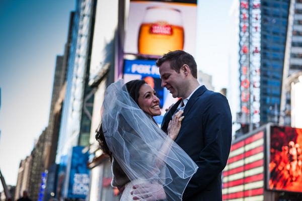 frerkh's tweet photo. #Verlobung oder #Hochzeit in New York? Unvergessliche Fotos von Eurem schönsten Tag. http://t.co/bG1x0yng9v #newyork http://t.co/XKy3OeT0un