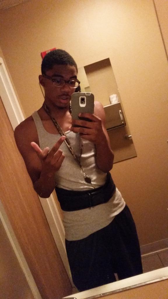 gleenoevil's tweet image. Skin &amp;amp; bones. #AlmostOff