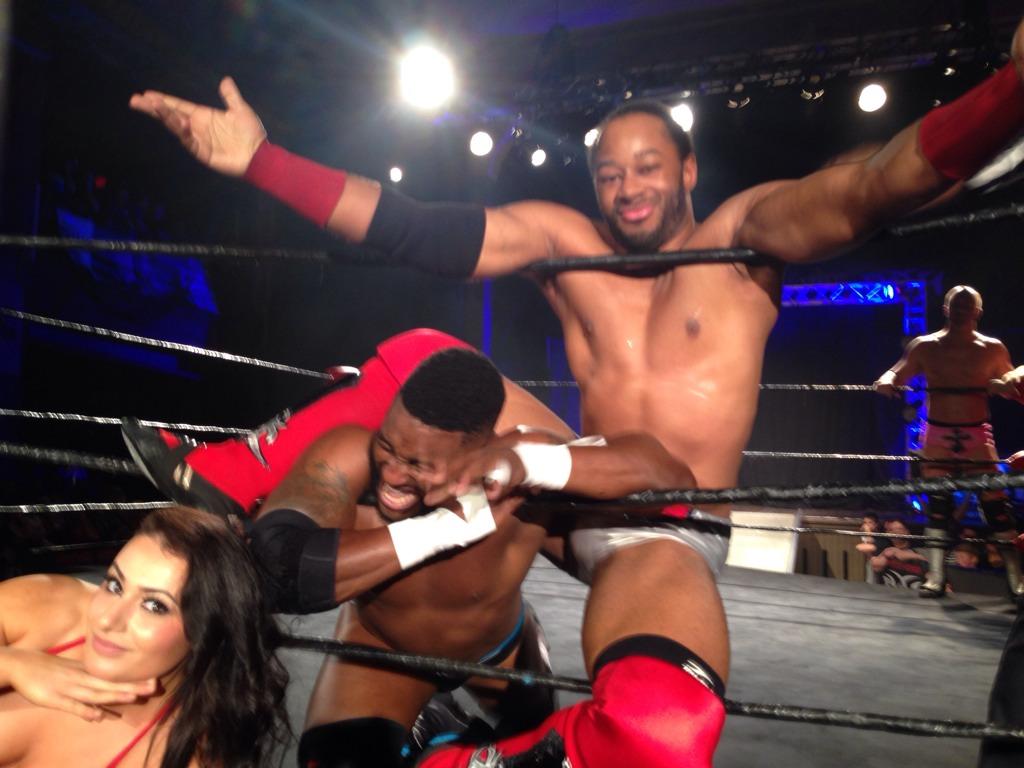 Bvsj71EIcAAT_s4.jpg:large