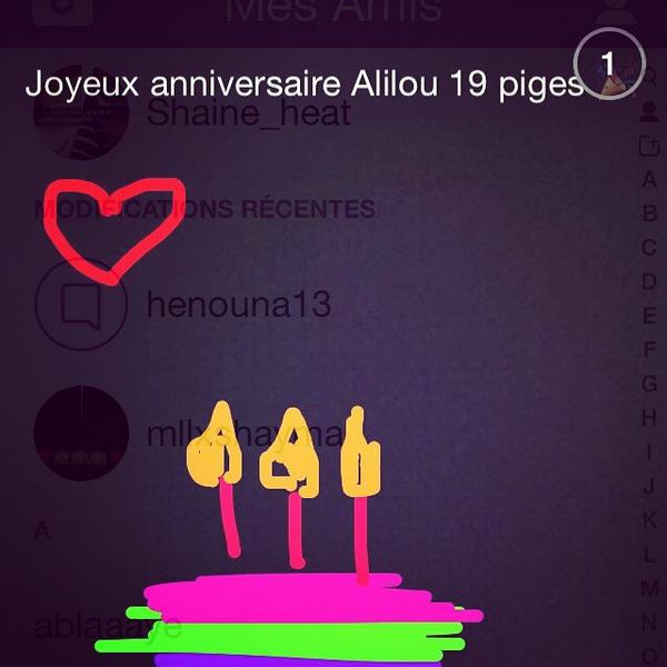 tamdishaine's tweet photo. C'est mon annivvv 💕💋✌️😜🎉🎉🎉🎉 http://t.co/lIUYPpdOfl