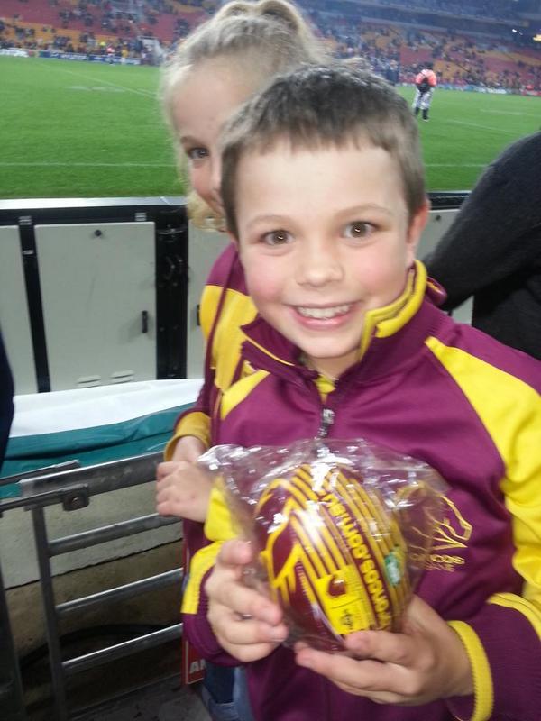 gerard041186's tweet photo. great game @brisbanebroncos #novafanshot http://t.co/vcVl9KgTPl