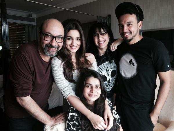 Alia Bhatt (@aliaa08) on Twitter photo Shoot with my fav team !!!! <a href="/M_Contractor/">Mickey Contractor</a> <a href="/RohanShrestha/">Rohan Shrestha</a> <a href="/tanya1ghavri/">Tanya Ghavri</a> <a href="/AyeshaDeVitre/">Ayesha DeVitre</a> Shoot with my fav team !!!! <a href="/M_Contractor/">Mickey Contractor</a> <a href="/RohanShrestha/">Rohan Shrestha</a> <a href="/tanya1ghavri/">Tanya Ghavri</a> <a href="/AyeshaDeVitre/">Ayesha DeVitre</a>