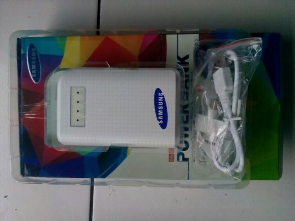 experizhal's tweet photo. @experizhal: Promo Powerbank Samsung 13000mAh only 200rb. Mlg. Minat hub. 085755145486 @jubelmalang http://t.co/w9tTyWGy2x