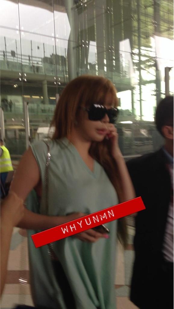 WeLoveBom's tweet photo. Bom's arrival in Thailand! (Cr: @whyunmn) http://t.co/mBHKDqA4Qi
