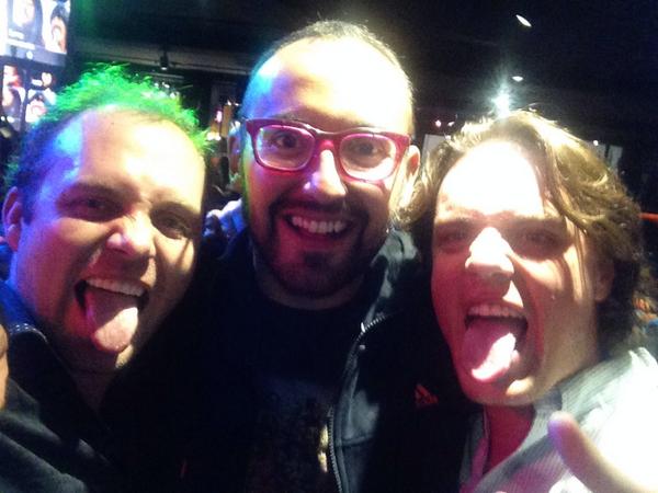caram11's tweet photo. Buen ambiente en #b1onerestobar http://t.co/liadVia8Be