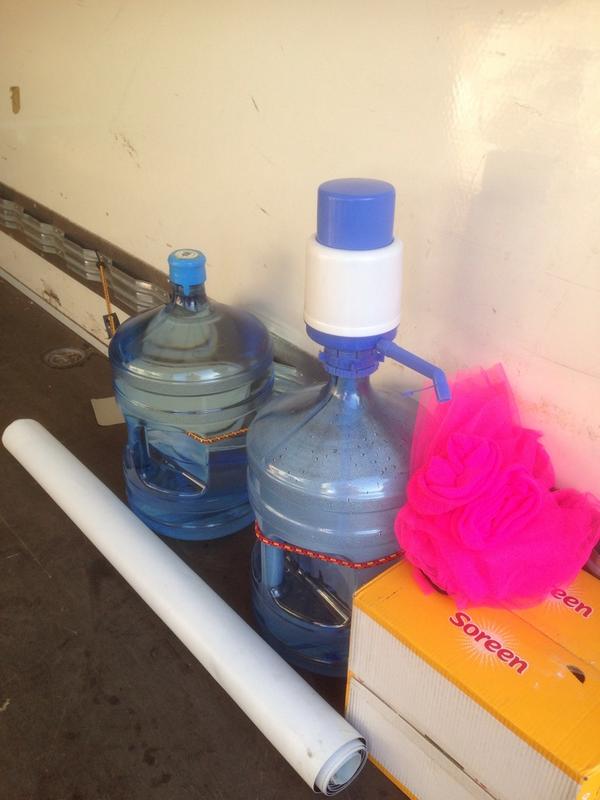MBowater's tweet photo. So @ayslogistics ready for day2 #HelpCure of @CyclingForHarry I waiting for @TeamHaggis2014 @USN_UK @GWaterCoolers http://t.co/iOzxGRqB4w