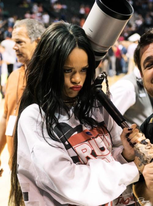 beadles1188's tweet photo. cause she just looks so adorable @rihanna http://t.co/z6ZALw67ku