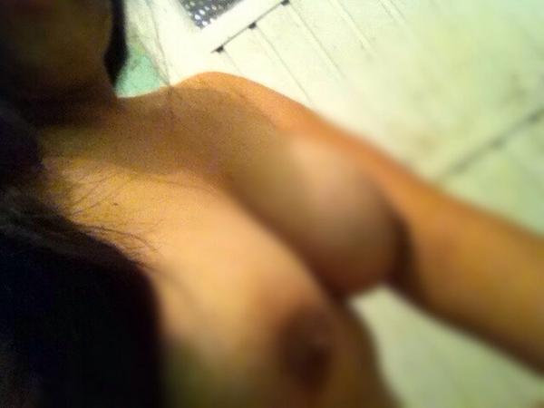 iSatanass's tweet photo. @MolotovBanda #ChichisPaLaBanda @ChichiPaLaBanda #LGPJ @iPhoneGirlsPics http://t.co/5aK45ziX4X