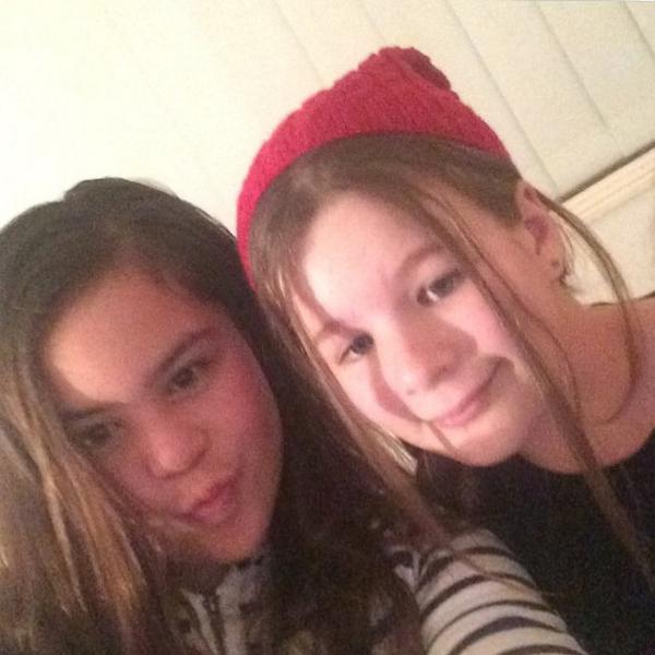 201452Sam's tweet image. Me and my friend ltns