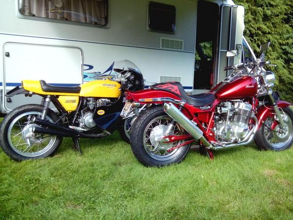CBFourClub's tweet photo. En fantastisch omgebouwde Honda CB Fours….  #cb4weekend http://t.co/0sNuNMRKyL