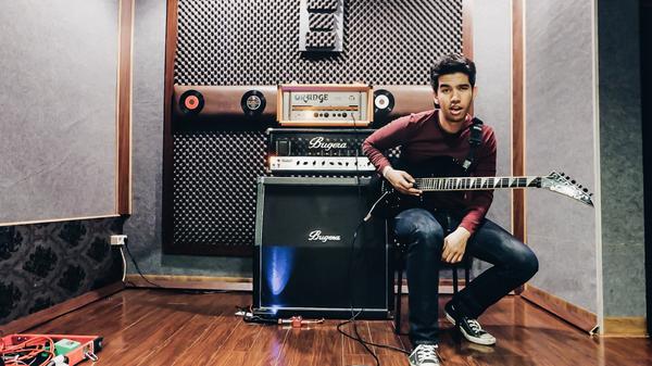 "<a href="/DIVIDEjkt/">TXT DARI DIVIDE</a>: guess who's back "