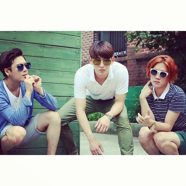 잔나비 썸머 8월호 화보입니다ㅋㅋㅋㅋ
요즘 대세 #아이빈 #선글라스 협찬받았는데 너무 좋아요~~