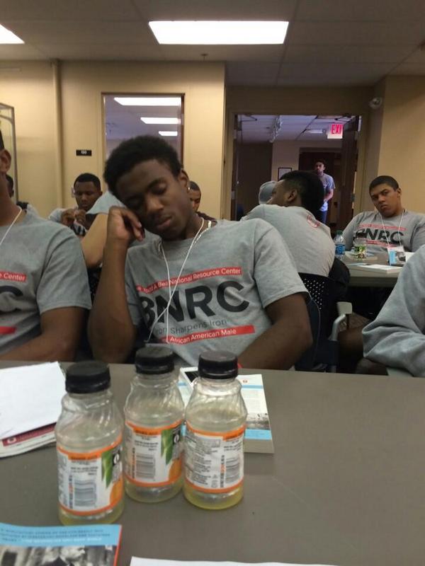 Wan_A_Dance's tweet photo. “@lgndary: Bruh wake up bruh #EAP2014 http://t.co/cj0K06s4r9” You fake bro! I gotchu though lmfaoo 😂😂😂