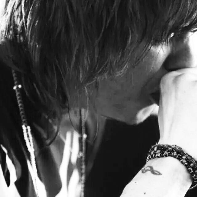 Feliz cumpleaños al gordo mas lindo   Happy Birthday Julian Casablancas 