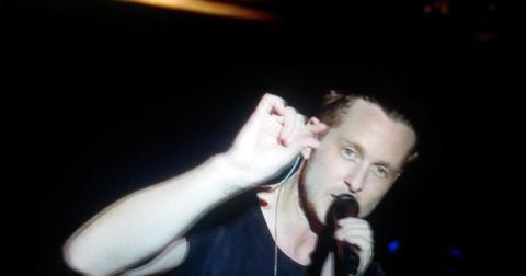 1Reeena's tweet photo. I am mesmerized by Mr. #peRfecTED Ryan B. Tedder. He caught me under his spell, and now I'm #ryanized 💕 http://t.co/WBOU1mBEHc