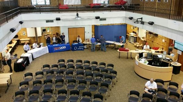 arnulfo's tweet image. Volunteers and sponsors are ready #SPSCBUS