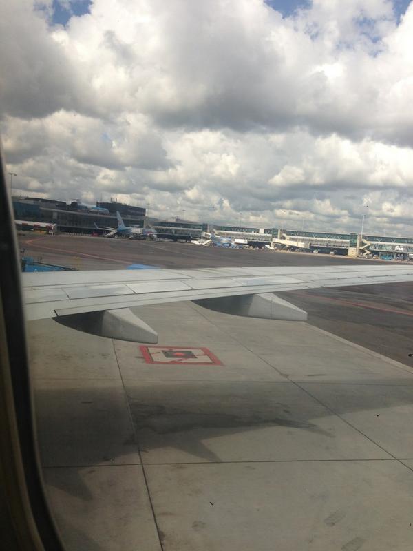 djDyprax's tweet photo. On board 💪Barcelona here we come ✈🚀✈ #MOHSPAIN http://t.co/AlhSYLoMut