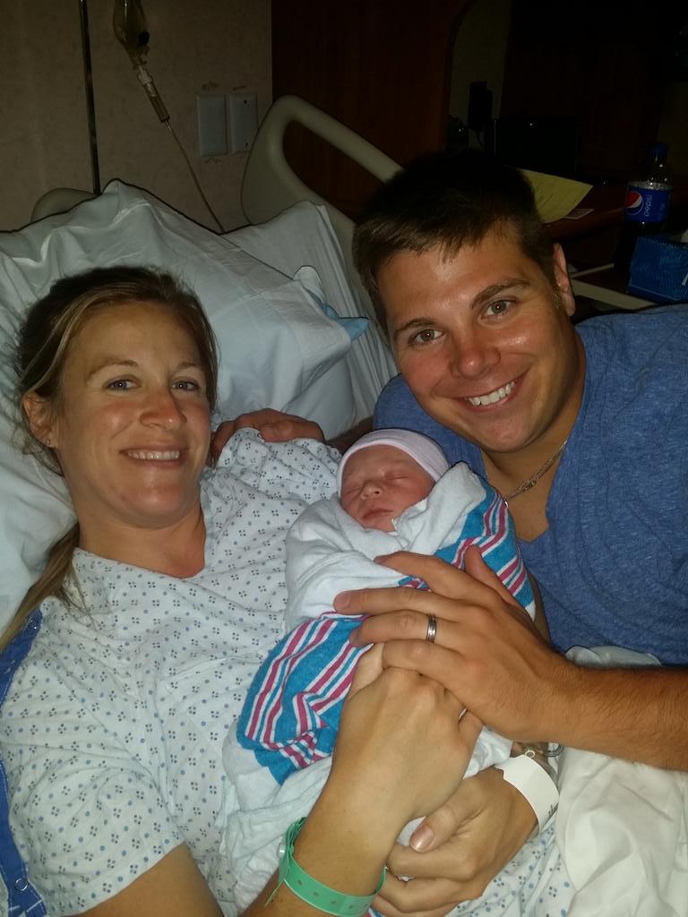 Jason Pohl on Twitter: "Its a BOY!!! Maxton Gabriel Pohl. 7lbs.9oz. 20"  http://t.co/Uk9SB8glTE" / Twitter