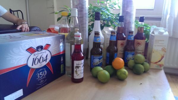 WeLikeDrink's tweet photo. Pretty excited to get our #rum #punch on at Notting Hill #carnival! The sun is shining so bring on the #music! #drink http://t.co/FqhprWidxw