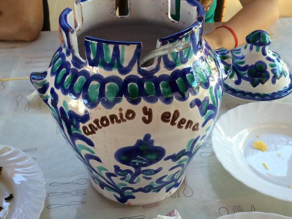 elena__88's tweet photo. Viva la sangria de Antoñito!!@Dorigonzalezm @dvdcff @Inmagf22 @JorgeGcf http://t.co/7mKeWqB3MF
