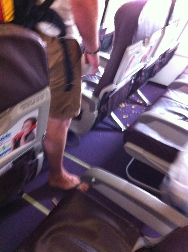 JonnyShaps's tweet photo. @wizzair @ash_moss disgusting mess left on floor of my seat at start of flight. Cabin crew completely disinterested. http://t.co/Sr32g4Y6m2