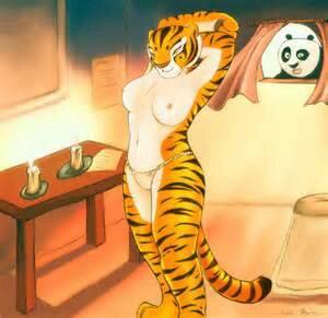 Master_Tigress_'s tweet photo. Hehehe don't you wish you were him? http://t.co/YSyoFPNz7i