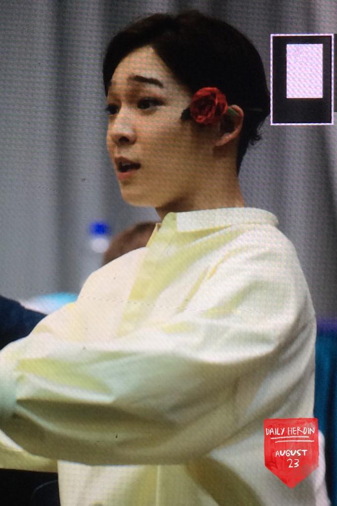 BvuoSZUCEAEhqQO.jpg:large