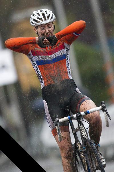 Een beeld om nooit te vergeten: de Europese titel van Annefleur. Cynisch genoeg werd haar passie haar fataal. R.I.P.