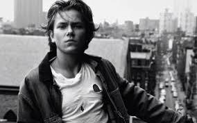 Happy birthday River Phoenix, played my favourite character in Stand by me. My he Rest in peace. 