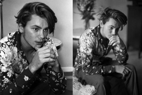 Happy birthday to the most gorgeous human being, River Phoenix<3 THE WORLD MISSES YOU AND YOUR TALENT<3 
