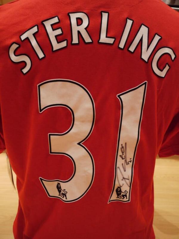 SterIing31's tweet photo. Retweet this for a chance to win my signed Liverpool shirt. #GoodCause #Charity #ChildrensHospice  #NewSeason #LFC http://t.co/728OE8jOoC
