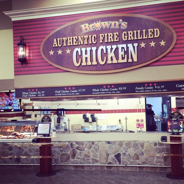 brownschefsmkt's tweet photo. Can't decide on dinner? Pick up some of our fire grilled chicken with mashed potatoes &amp; homemade mac &amp; cheese! http://t.co/WwLM50WHZw