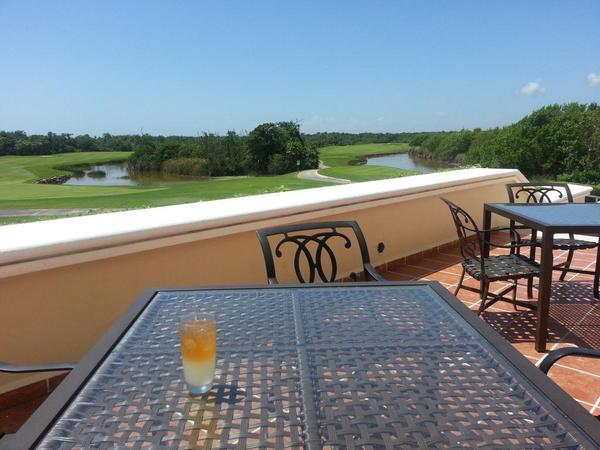 Arnold Palmer spotted at The Moon Palace Jack Nicklaus Golf Course!