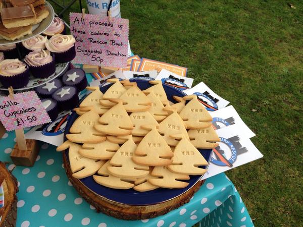 frmovenwithlove's tweet photo. Great to be involved with such a great cause. Watch out for our @yorkrescueboat cookies at future events! http://t.co/J04Q1VdpqV