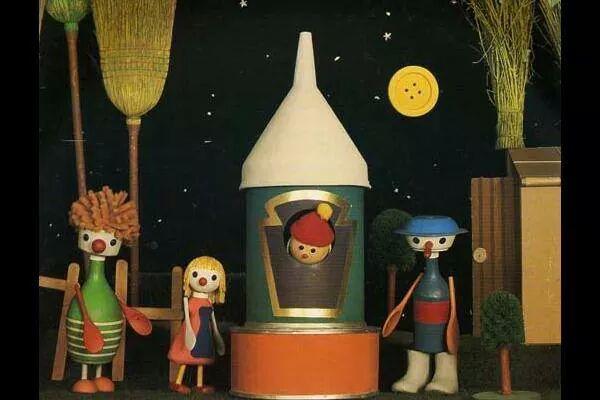 Retweet if you know the name of the children's TV show