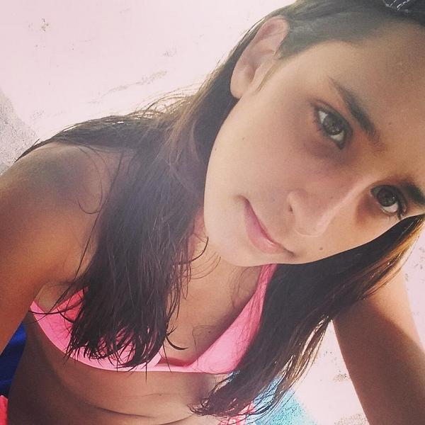 gitabelos's tweet photo. 《Princesa,  es hora de soltar la corona y agarrar la armadura.》♡ http://t.co/Tq4oRFkuxN