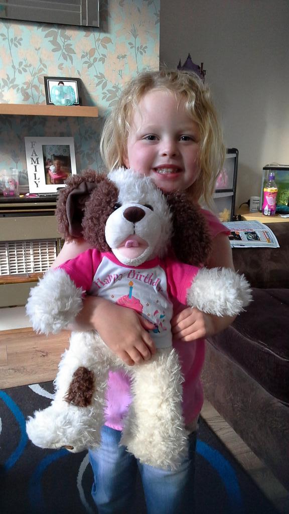 Becky_Knowles05's tweet photo. Amelia 1st birthday present early off her uncle sam &amp; charlotte :) #bearfactory #daisydog #earlybirthdaypresent http://t.co/4WLYv9G7QI