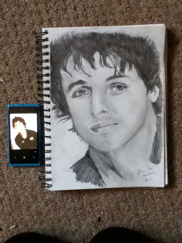 RAbynatasha's tweet photo. My new sketch of @BJAofficial which I'm awesomely proud of :) #greenday #art #billiejoearmstrong :) http://t.co/RGqXvivTdV