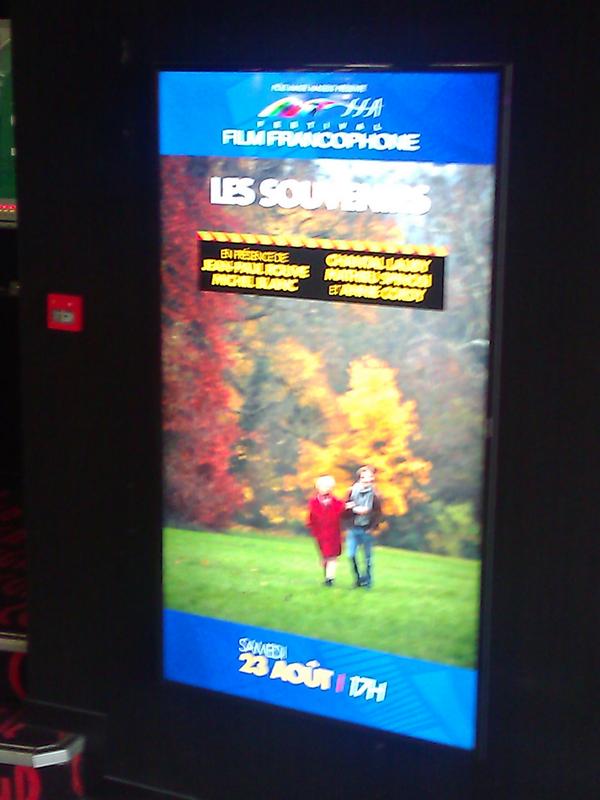 Grande ovation pour #LesSouvenirs de #JeanPaulRouve. #AnnieCordy tres applaudie et revelation pour #MichaelSpinosi