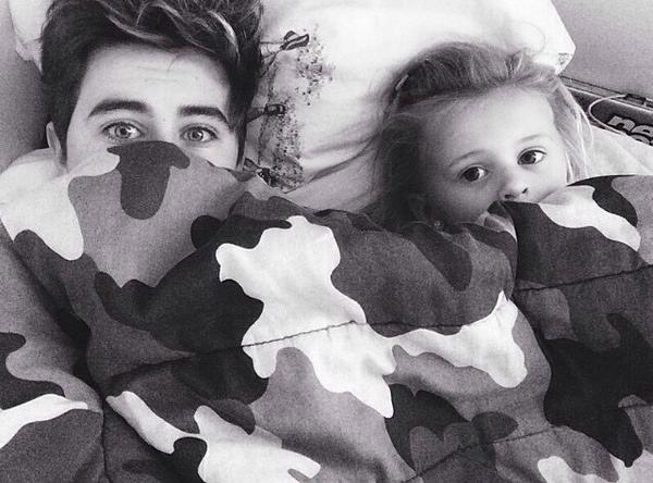 “<a href="/NickJohnsonBH/">Nick.</a>: Cutie ” OMG SHES SO FREAKING CUTE