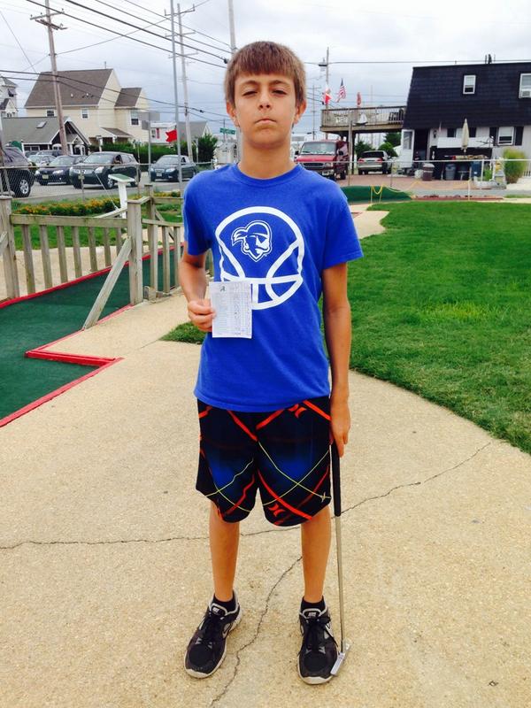 davidfesta13's tweet photo. Killed my amateur brother @cfesta23 by 6 strokes in mini golf. πβ³οΈ #TooGoodForTheGame #BlameItOnTheSurgery http://t.co/d8snYRdiq7