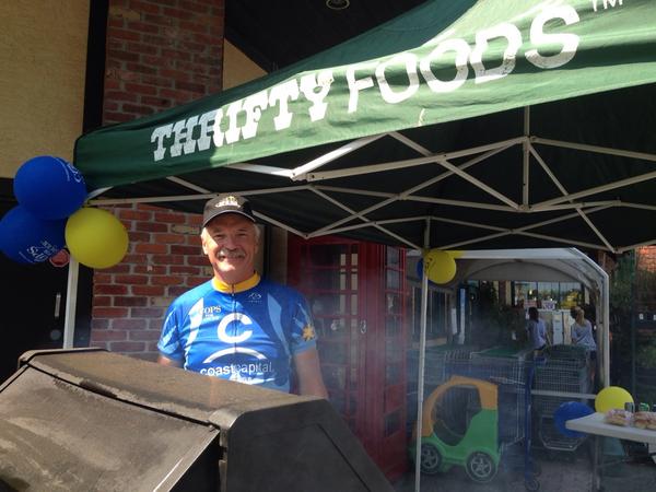 TDRJen's tweet image. Jack McClintock is at @ThriftyFoods in Mill Bay flipping burgers for @TourdeRock - tasty burgers and dogs by donation