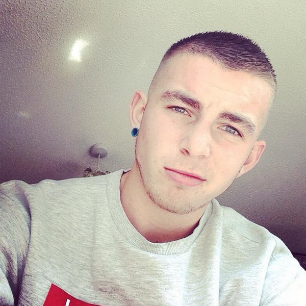 wishlistboy's tweet photo. Looking fresh 👌 http://t.co/GqpALIPWNe