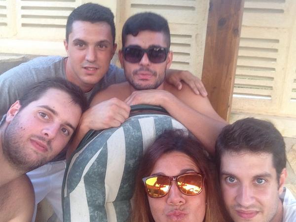 Macaferbas's tweet photo. Holiiiiiiiiii wigle wigleeeeeee http://t.co/3RYZsGiZic
