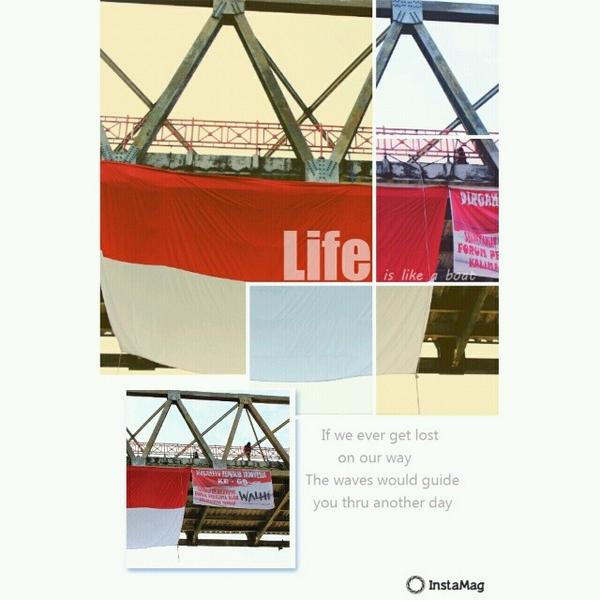 ComodoMapala's tweet photo. Pengibaran Bendera Merah putih Jembatan Kahayan Kalimantan tengah 17-08-2014 http://t.co/IVOG6Az13x
