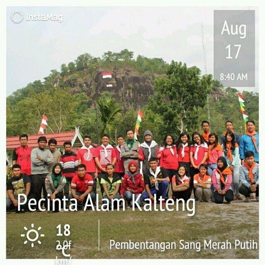 ComodoMapala's tweet photo. Pengibaran bendera merah putih tebing pembrontakan sekber #kalteng http://t.co/SPhajqdh0k