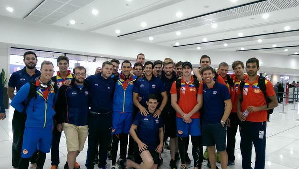 <a href="/GBBulldogsAFL/">GB Bulldogs AFL</a> meet <a href="/GoldCoastSUNS/">Gold Coast Suns</a> at Melbourne airport today! Top blokes! <a href="/HarleyBennell/">Harley Bennell</a> @AFLIC14