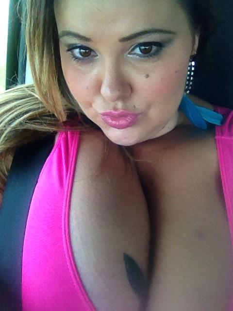 Road trip selfie http://t.co/35sFoMxEXn<a href="/tag/tittytuesday"class="tags"><span>#tittytuesday</span></a>