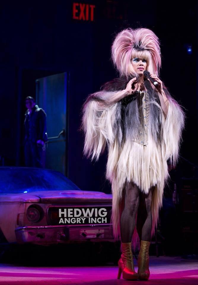 On a happy note, its Andrew Rannells birthday! Happy birthday, hot stuff! 